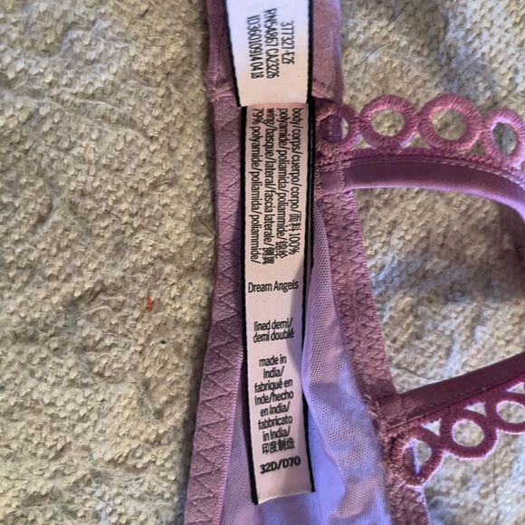 VS Lined Demi Bra - Picture 3 of 3